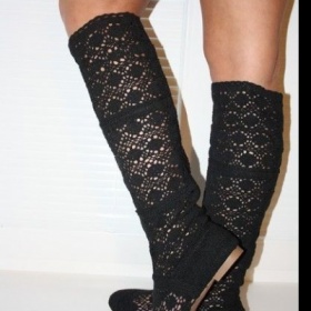 Černé letní háčkované kozačky - foto č. 1