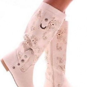 Bílé letní kozačky - foto č. 1