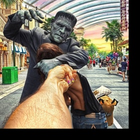 Černý volný top s holými zády