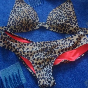 Victoria Secret plavky Liya Push - up - foto č. 1