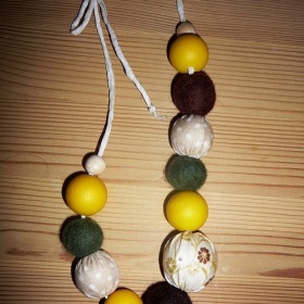 Dřevěné a balvněné korálky