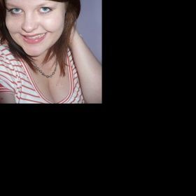 Doplňky k společenským šatům lososovo - meruňkové barvy.