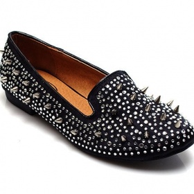 Kde sehnat mokasíny s hroty?