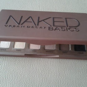 Urban Decay Naked Basics - foto č. 1