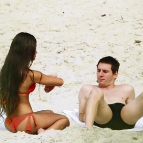 Kde sehnat plavky jako Antonella Roccuzzo