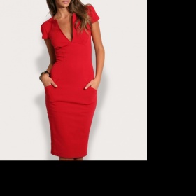 Červené šaty ve stylu Victorie Beckham