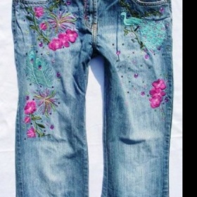 Vyšívané džíny