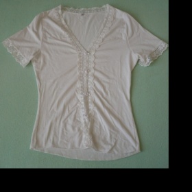 Bíle triko s krajkou