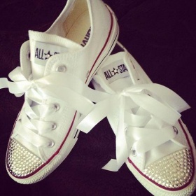 Tenisky Converse na zavazování mašlí