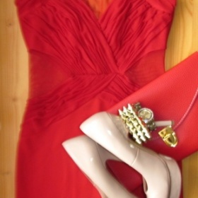 Červené luxusní šaty  šaty Lipsy London