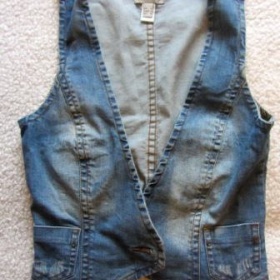 Světlá vestička Mango