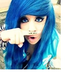 Modrý přeliv na hnědé vlasy