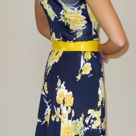 Černožluté šaty Be3