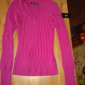 Fialový svetr neznačkový