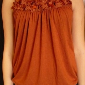 Cihlový top AnnChristine