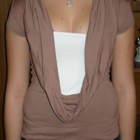 Hnědo - bílé tričko AnnChristine