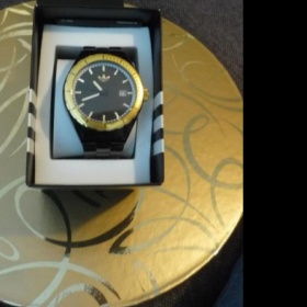 Zlato - černé hodinky Adidas