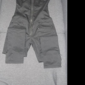 Černý kalhotový overal Guru