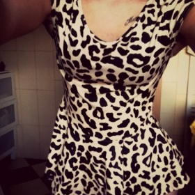 Tygrovaný pemplum top New Yorker