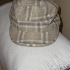 Béžová plátěná kšiltovka neznačková