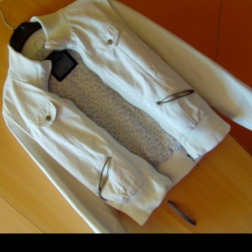 Koženková bílá bunda Jennyfer - foto č. 1