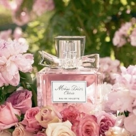 Průhledná parfém Christian Dior - foto č. 1