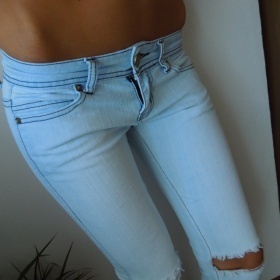 Světle modré ripped jeans Tally weijl - foto č. 1