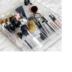 Pořadače na kosmetiku