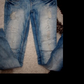 Modré džíny Amisu