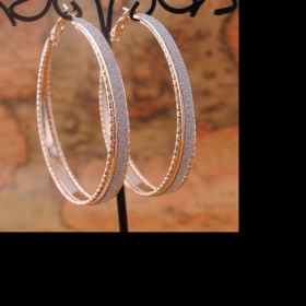 Kde sehnat zlatostříbrné náušnice - kruhy