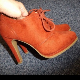 Oranžové lodičky na šněrování Graceland