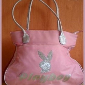 Růžová kabelka Playboy