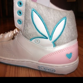 Bílé tenisky Playboy