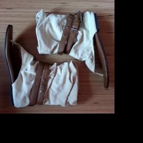 Kde sehnat kotníkové žabky?