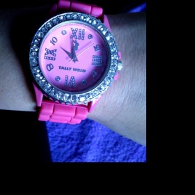 Růžové hodinky Tally weijl