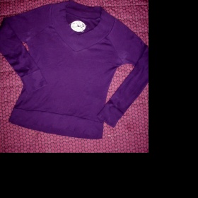 Fialové tričko Neznačkové