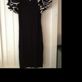 Černé šaty New Look - foto č. 1