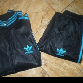 Černo modrá tepláková souprava Adidas