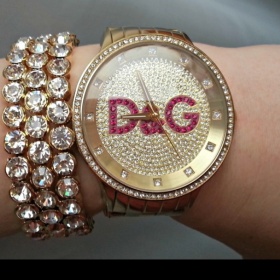 Zlaté hodinky  DW0377 Dolce & Gabbana - foto č. 1