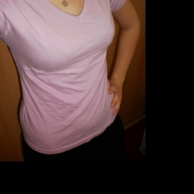 Růžové tričko neznačkové