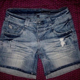 Modré šortky Amisu