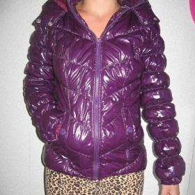 Fialová lesklá bunda Tally weijl - foto č. 1