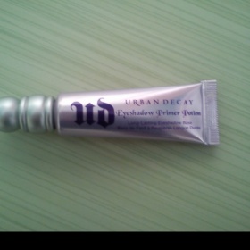 Báze pod stíny Urban Decay