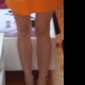 Oranžové šaty Reserved. - foto č. 1