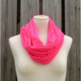 Neonově růžový šátek - kde sehnat