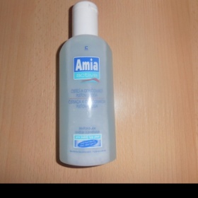 Čistící a odličovací pleťová voda Amia