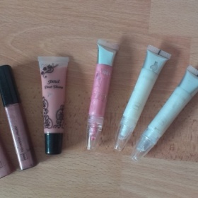 Mix lesků na rty neznačková