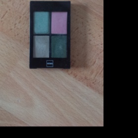 Barevná paletka 4 očních stínů Hema