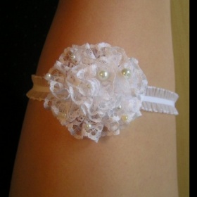 Bílá svatební podvazek DIY - foto č. 1