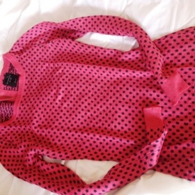 Růžový svetr Reserved - foto č. 1